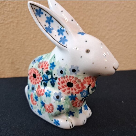 Polish Pottery  Unikat Polish Pottery Bunny Figurine By M. Starzyk 1968 - Picture 1 of 6